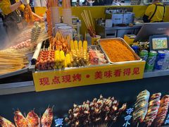 -八一路好吃街(雨田商务大厦店)