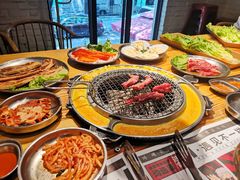 -青瓦炭韩潮烤肉(花园道店)
