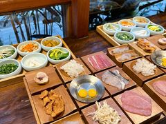 -银米·云南传统过桥米线(双廊黑金冠店)