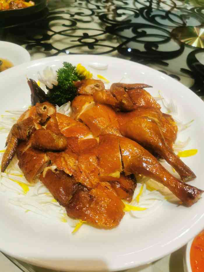 唐苑酒家(太古仓店)-"朋友从东莞过来,说想感受一下广州的夜,于.