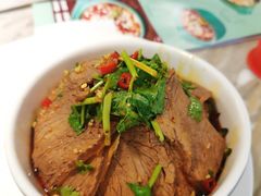 麻辣牛肉-周渝食惦·酸菜鱼精致川菜(横岗店)