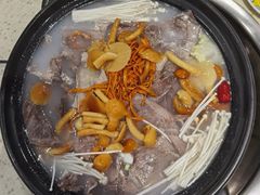 -九寨沟特色牦牛肉汤锅