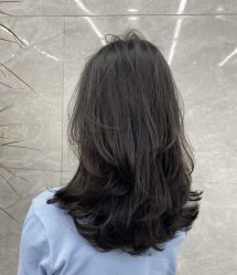 -妃格美发沙龙·烫发·染发