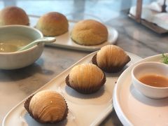 猫山王榴莲酥-蝴蝶里·粤菜·点心(滨江龙湖店)