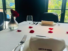 -弦月窗LUNETTE BY AMANDA(复兴路店)