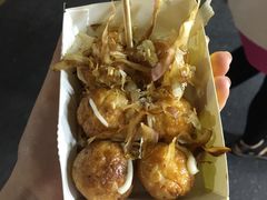 -六合夜市