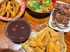 冰糖花生红豆汤-爆炸头阿姨小四川正宗川味小吃(无任何分店)