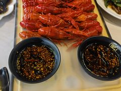 -肥肥虾庄·金牌油焖大虾(沙湖店)