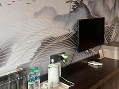 -简洛澜山酒店(武汉光谷步行街店)