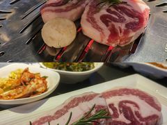 -韩聚屋韩国烤肉餐厅(新北万达店)