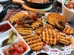 -Famous肥猫墨西哥音乐餐吧(五棵松华熙LIVE店)