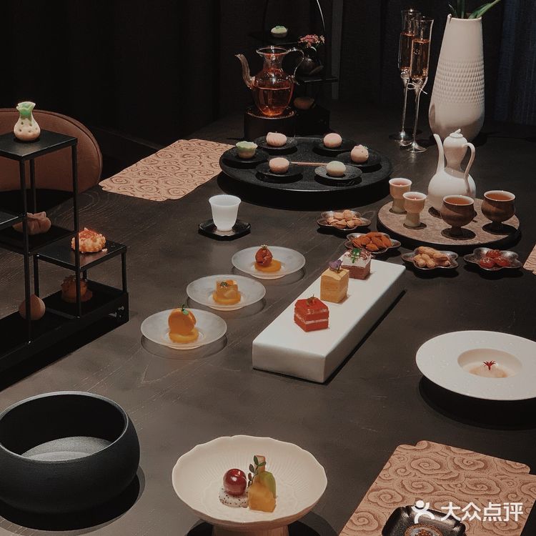 在杭州❗️这家店把每道菜都做成了艺术品🌸