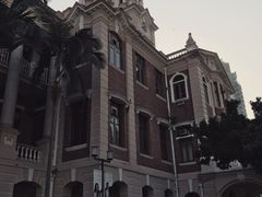 -香港大学