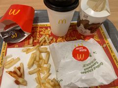 -麦当劳(民盈·国贸城店)