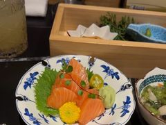 -山川小町·极番烧肉(新地假日广场店)