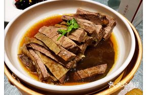 Steamed Tender Beef