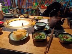 -湊湊火锅·茶憩(新中关购物中心店)