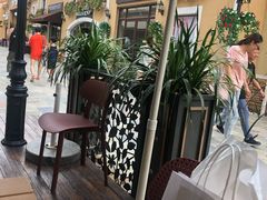 露天位-COSTA COFFEE(斯普瑞斯奥特莱斯店)