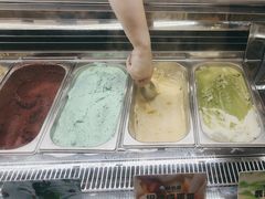 -极拉图·现制冰淇淋(梅溪湖新天地步步高店)