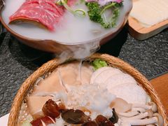 蘑菇拼盘-盡膳口福跷脚牛肉火锅(北美新天地店)