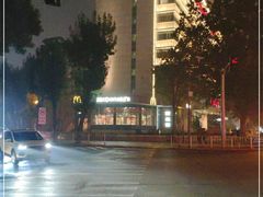 -麦当劳(南京路2店)