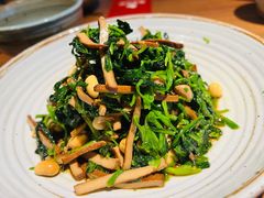 青年拌菜-青年公社烤鸭(宝杨宝龙广场店)