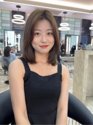-AKOZO Beauty Salon