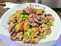 -富正毅三下锅·湘西韵味(天门山索道店)