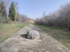 -明秦王墓遗址