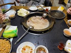 -小志家.野生菌鲜切牦牛肉牛杂火锅