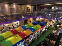 -白玉兰广场停车场