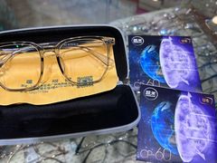 -三叶眼镜城批发市场(上海火车站店)