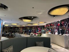 -广州塔卢特斯法国旋转餐厅