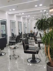 -Coo Hair salon