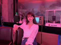 -Darling Queen·Mini·Live·House