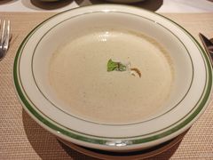 黑松露奶油蘑菇浓汤-93Club·法餐厅