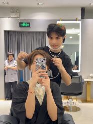 -八佰伴8008星级形象店