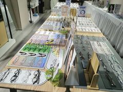 -零度眼镜·宝视友·蔡司依视路(吾悦花街店)