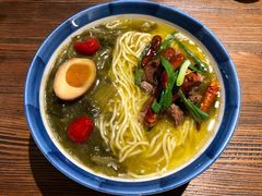 成都老坛酸菜牛腩面-千金一碗·宝岛一村(韩国街店)