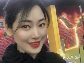 一家很棒的健身工作室，有400多平米
