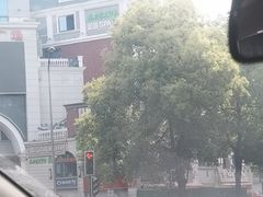 -玉林生活广场