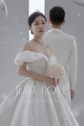 -黑马婚纱摄影