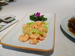 炒手剥虾仁-卫鼎轩·家宴(水上公园店)