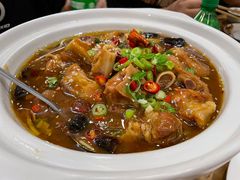 香辣美容蹄-小船渔村•大连菜•大连焖鱼(明泽街店)