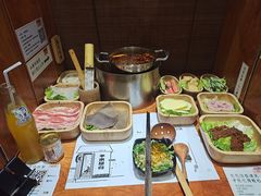 -独食火锅·半米屋台(直营总店)