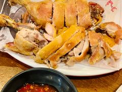 -老东镇啤酒屋海鲜加工·蒸汽海鲜·海鲜烧烤(台东店)