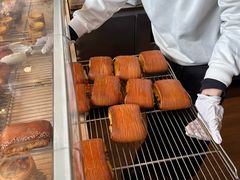 -VERIE BAKEHOUSE