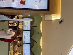 -奈雪的茶(亨特国际广场店)