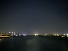 -南京眼步行桥