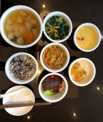 -巍阁月子中心(国贸店)